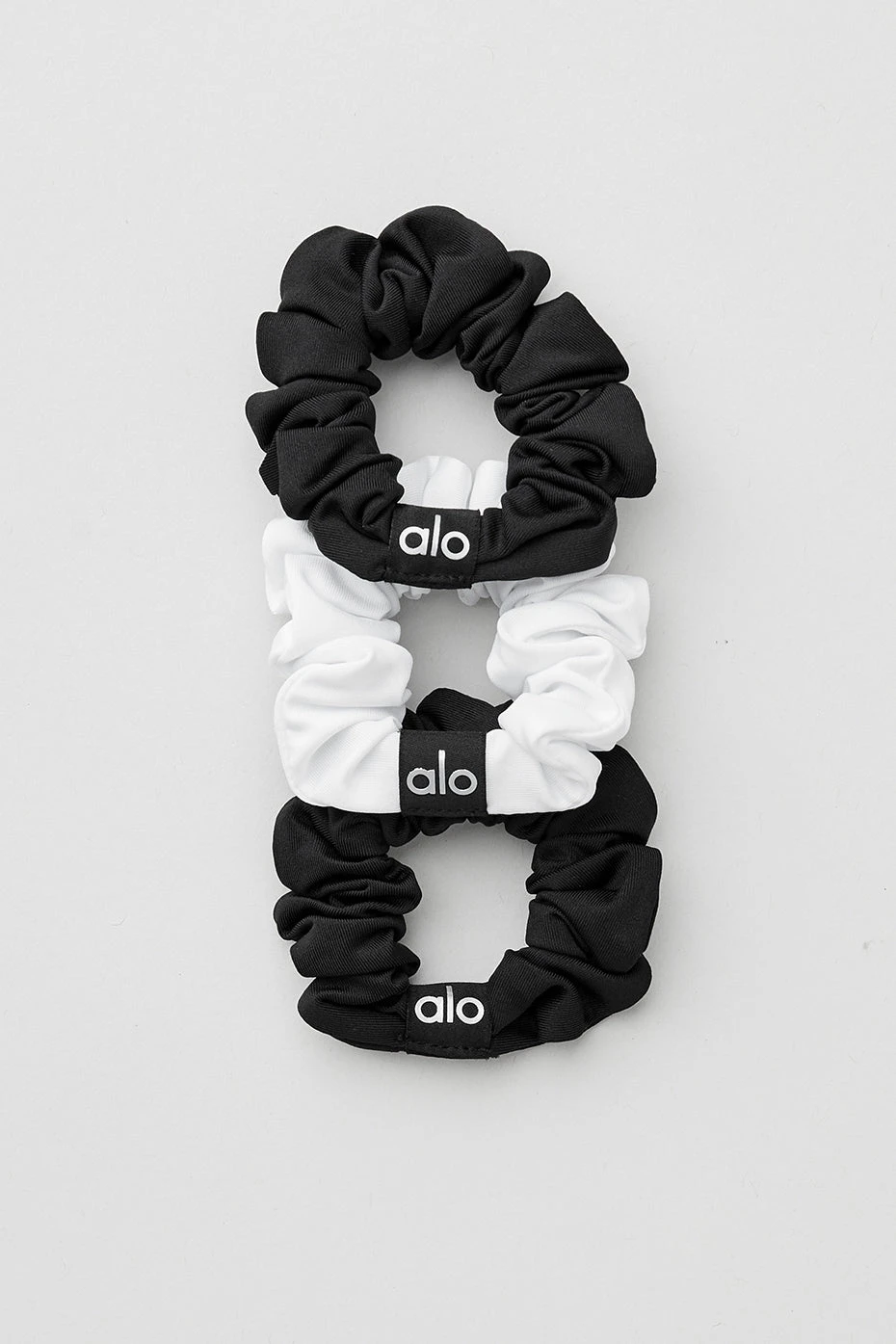 Fresh Mini Scrunchie (3-Pack) - Black/White 1 Fresh Mini Scrunchie (3-Pack) - Black/White