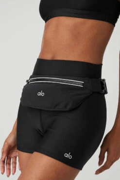 Stride Running Belt - Black 5 Stride Running Belt - Black -ALO Clothing Shop A0305U 01 b1 a2 m76