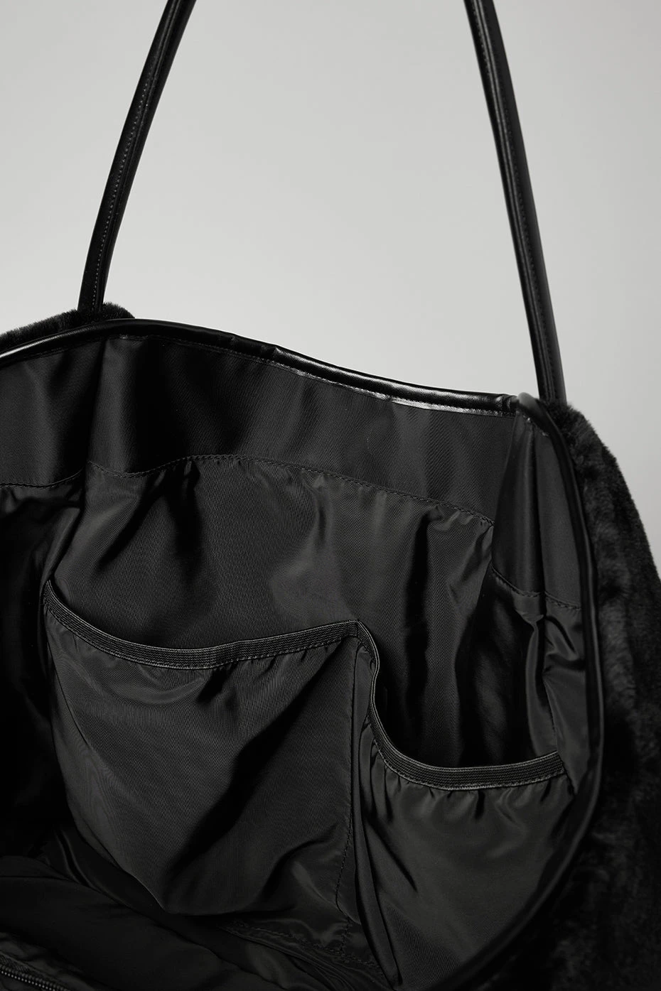 Faux Fur Tote Bag - Black 5 Faux Fur Tote Bag - Black - Image 5