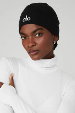 Performance Fleece Beanie - Black -ALO Clothing Shop A0424U 01 b1 s1 a1 1 m100