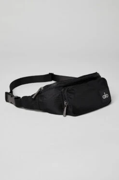Explorer Fanny Pack - Black -ALO Clothing Shop A0465U 01 b1 a2 2 fd2b5463 fbc9 47f2 ad1e 191a0badb8b1
