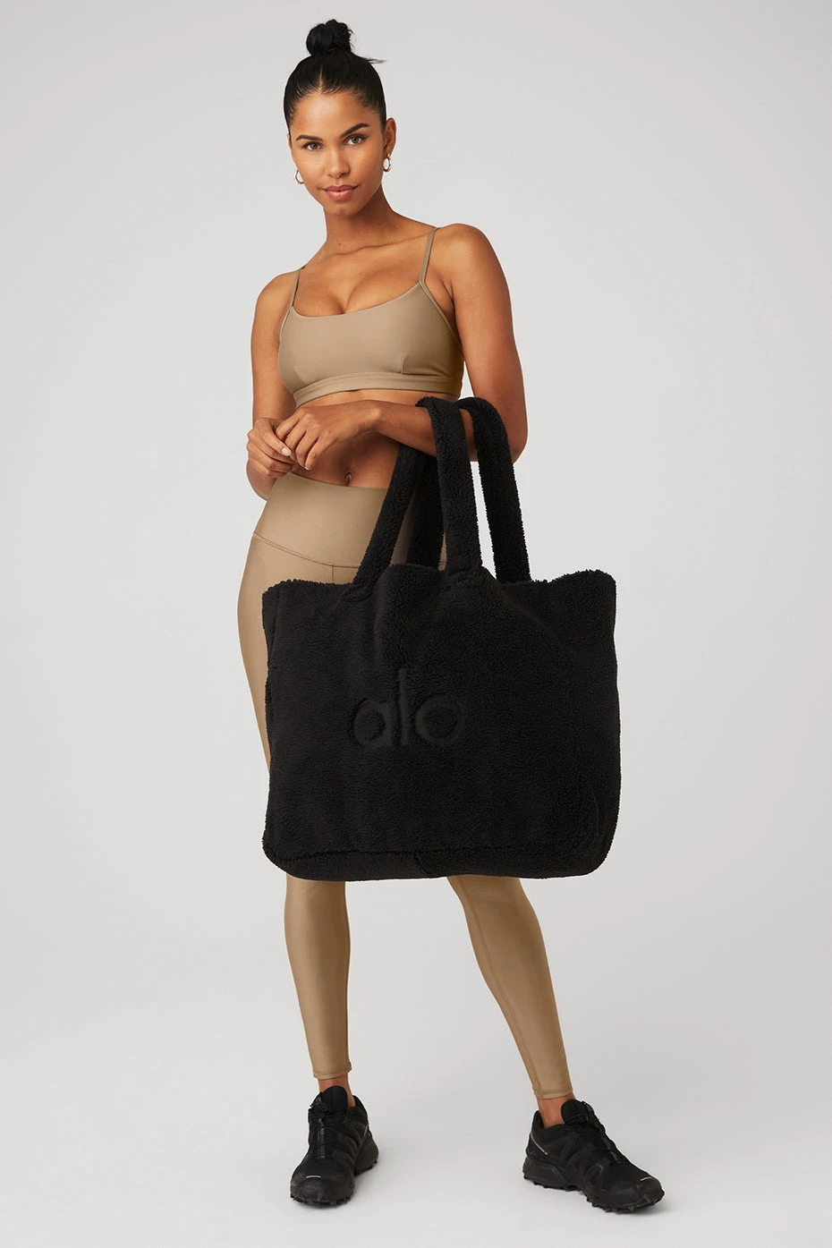 Foxy Sherpa Tote - Black 3 Foxy Sherpa Tote - Black - Image 3