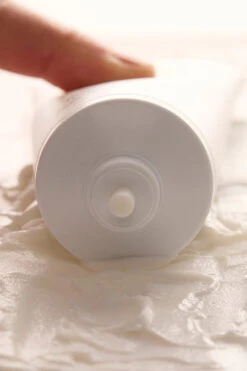 Restorative Hand Cream 6 Restorative Hand Cream -ALO Clothing Shop B2013F 0001 b1 a3