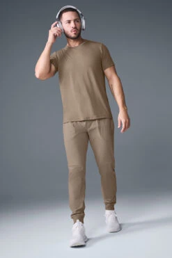 Triumph Tee - Gravel -ALO Clothing Shop M1257R 05438 b1 s3 a5 m226