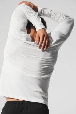 Triumph Long Sleeve Tee - White -ALO Clothing Shop M3079R 00 b1 s1 a2 1 m198