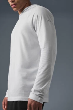 Core Hooded Runner - White 7 Core Hooded Runner - White -ALO Clothing Shop M3156R 00 b1 s1 a3 1 m198