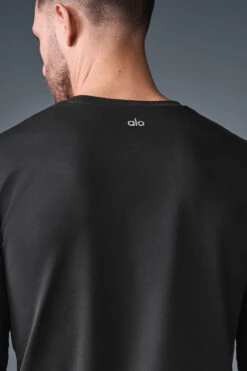 Conquer Reform Crewneck Long Sleeve - Black -ALO Clothing Shop M3181R 01 b1 s1 a4 1 m226