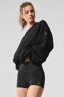 Chill Crew Neck Pullover - Black -ALO Clothing Shop M3207R 01 b1 s1 a3 1 m91