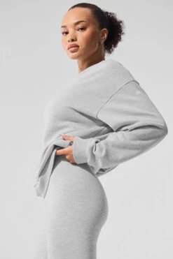 Chill Crew Neck Pullover - Athletic Heather Grey -ALO Clothing Shop M3207R 02910 b1 s1 a4 1 m206