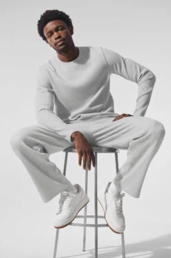 Elevate Waffle Long Sleeve Crew - Athletic Heather Grey 9 Elevate Waffle Long Sleeve Crew - Athletic Heather Grey -ALO Clothing Shop M3265R 02910 b1 s3 a4 2 m225