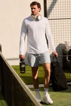 Alo Vapor Crewneck Long Sleeve - White 11 Alo Vapor Crewneck Long Sleeve - White -ALO Clothing Shop M3266R 00 b2 s1 a1 1 m232