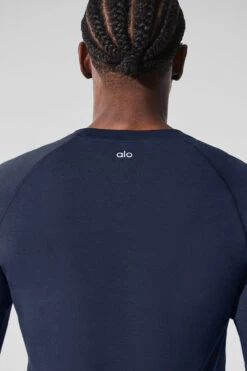 Alo Vapor Crewneck Long Sleeve - Navy 9 Alo Vapor Crewneck Long Sleeve - Navy -ALO Clothing Shop M3266R 03842 b1 s1 a4 1 m221 d734b158 cb2c 4d9e 821e 39a4fb9aff26