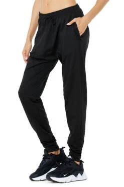 Conquer Revitalize Pant - Black 6 Conquer Revitalize Pant - Black -ALO Clothing Shop M5070R 01 b1 s1 a2 1 m78