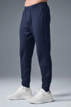 Conquer React Performance Pant - Navy 6 Conquer React Performance Pant - Navy -ALO Clothing Shop M5142R 03842 b1 s1 a3 1 m214