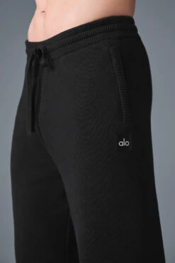Scholar Straight Leg Sweatpant - Black -ALO Clothing Shop M5171R 01 b1 s1 a4 1 m214