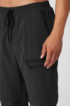 Takeaway Track Pant - Black -ALO Clothing Shop M5172R 01 b1 s3 a4 1 m154