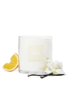 Alo Love Candle - 60 Oz -ALO Clothing Shop N7015F 00 b1 s1 a3