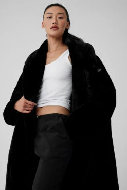 Oversized Faux Fur Trench - Black -ALO Clothing Shop U4004R 01 b1 s1 a4 1 m54