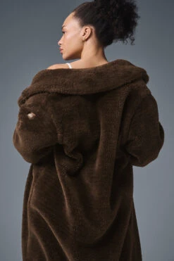 Oversized Sherpa Trench - Espresso 8 Oversized Sherpa Trench - Espresso -ALO Clothing Shop U4012R 04064 b1 s1 a4 1 m206