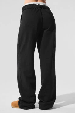 Accolade Straight Leg Sweatpant - Black 8 Accolade Straight Leg Sweatpant - Black -ALO Clothing Shop U5013RG 01 b1 s1 a2 1 m91