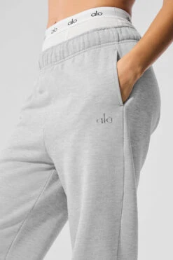 Accolade Sweatpant - Athletic Heather Grey 7 Accolade Sweatpant - Athletic Heather Grey -ALO Clothing Shop U5013RG 02910 b1 s1 a4 1 m91