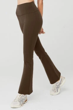 Airbrush High-Waist 7/8 Bootcut Legging - Espresso -ALO Clothing Shop W1119R 04064 b1 s1 a2 1 m54