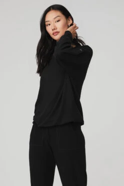 Soho Pullover - Black -ALO Clothing Shop W3295R 01 b1 s1 a2 1 m54
