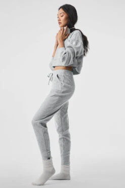 Muse Hoodie - Athletic Heather Grey 9 Muse Hoodie - Athletic Heather Grey -ALO Clothing Shop W3438R 02910 b1 s1 a4 1 m54 607ee7ae a672 4721 9fd7 ae34242ad657