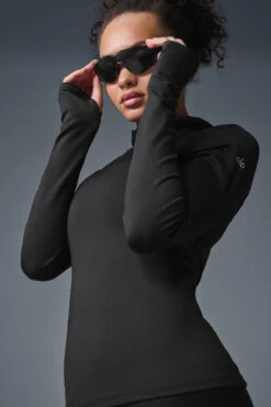 Airlift Winter Warm Hooded Runner - Black -ALO Clothing Shop W3735R 01 b1 s1 a4 1 m206 43826212 4e28 4c38 a066 8e98cb24708a