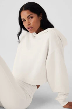 Bae Hoodie - Ivory -ALO Clothing Shop W3814R 03299 b1 s1 a4 2 m18