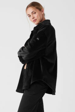 Ribbed Velour Mountain Side Shacket - Black -ALO Clothing Shop W4468R 01 b1 s1 a2 1 m89