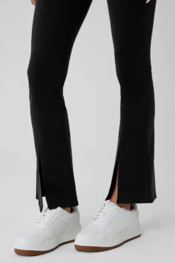 Airbrush 7/8 High Waist Flutter Legging - Black -ALO Clothing Shop W51109R 01 b1 s1 a4 1 m54