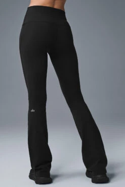 Airbrush High-Waist 7/8 Bootcut Legging - Black 7 Airbrush High-Waist 7/8 Bootcut Legging - Black -ALO Clothing Shop W51119R 01 b1 s1 a3 1 m224