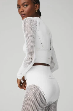 Seamless High-Waist 7/8 Limitless Open Air Legging - White -ALO Clothing Shop W51132R 00 b1 s1 a5 1 m100