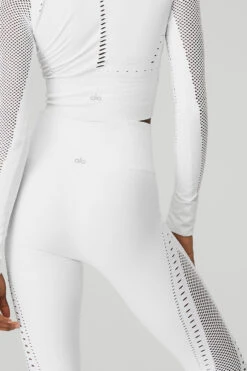 Seamless High-Waist 7/8 Open Air Legging - White 7 Seamless High-Waist 7/8 Open Air Legging - White -ALO Clothing Shop W51144R 00 b1 s1 a4 1 m100