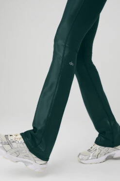 Super Shine Low-Rise Bootcut Legging - Midnight Green 7 Super Shine Low-Rise Bootcut Legging - Midnight Green -ALO Clothing Shop W51216R 04570 b1 s1 a4 1 m100