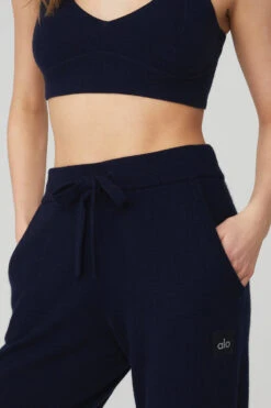 High-Waist Cashmere Jet Set Pant - Navy -ALO Clothing Shop W51267R 03842 b1 s1 a4 1 m77