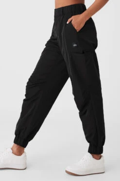 High-Waist Break Line Jogger - Black -ALO Clothing Shop W51319R 01 b1 s1 a2 1 m18