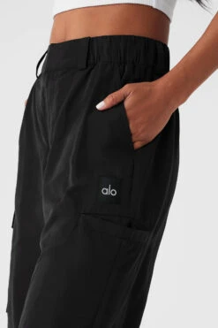 High-Waist Break Line Jogger - Black -ALO Clothing Shop W51319R 01 b1 s1 a4 1 m18