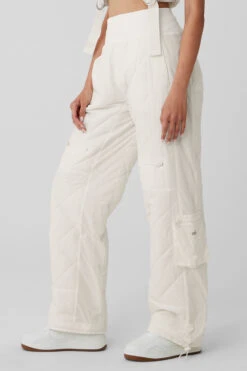 High-Waist Snowrider Puffer Pant - Ivory -ALO Clothing Shop W51351R 03299 b1 s1 a3 1 m54
