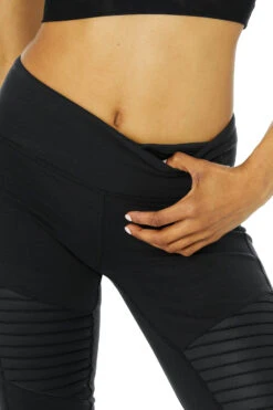 Moto Legging - Black/Black Glossy 7 Moto Legging - Black/Black Glossy -ALO Clothing Shop W5434R 00785 b1 s1 a4 1 M70