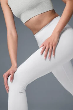 High-Waist Airbrush Legging - White 8 High-Waist Airbrush Legging - White -ALO Clothing Shop W5473R 00 b1 s1 a4 1 m54