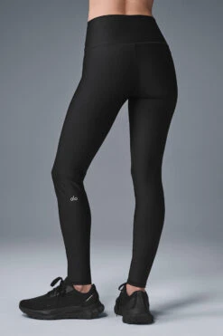 High-Waist Airlift Legging - Black -ALO Clothing Shop W5561R 01 b1 s1 a2 1 m91