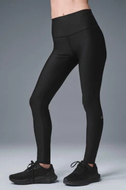 High-Waist Airlift Legging - Black -ALO Clothing Shop W5561R 01 b1 s1 a3 1 m91