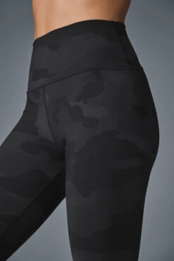 High-Waist Camo Vapor Legging - Black Camouflage -ALO Clothing Shop W5635R 02539 b1 s1 a3 1 m206 a30e1d43 2793 47b4 8f5e 7ed6c90db5fc
