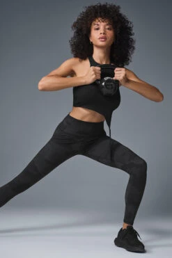 High-Waist Camo Vapor Legging - Black Camouflage -ALO Clothing Shop W5635R 02539 b1 s1 a5 1 m206