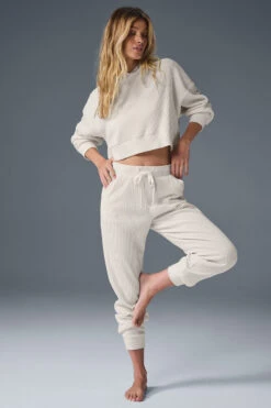 Muse Sweatpant - Ivory -ALO Clothing Shop W5784R 03299 b1 s1 a5 1 m91