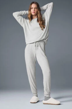 Soho Sweatpant - Athletic Heather Grey 8 Soho Sweatpant - Athletic Heather Grey -ALO Clothing Shop W5912R 02910 b1 s1 a1 2 m215