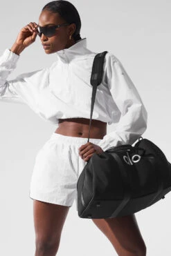 Alumni Short - White 7 Alumni Short - White -ALO Clothing Shop W6273R 00 b1 s1 a4 1 m189