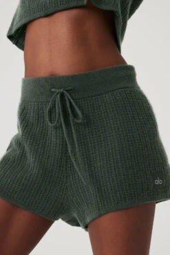 Cashmere High-Waist Plush Waffle Short - Dark Cactus 7 Cashmere High-Waist Plush Waffle Short - Dark Cactus -ALO Clothing Shop W6342R 04059 b1 s1 a4 1 m100